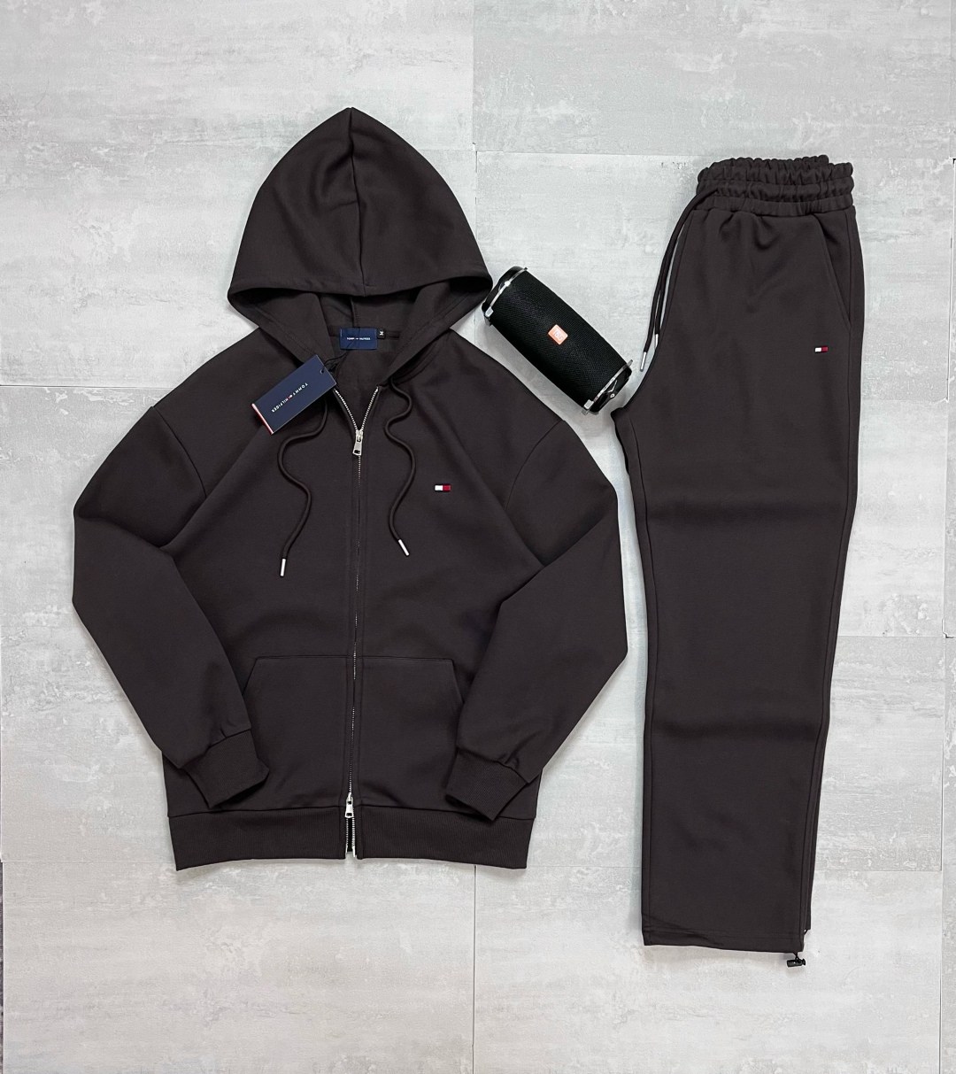 спортивный костюм tommy hilfiger,спортивный костюм томми хилфигер мужские,спортивные костюмы,мужские спортивные костюмы,спортивный костюм томми хилфигер