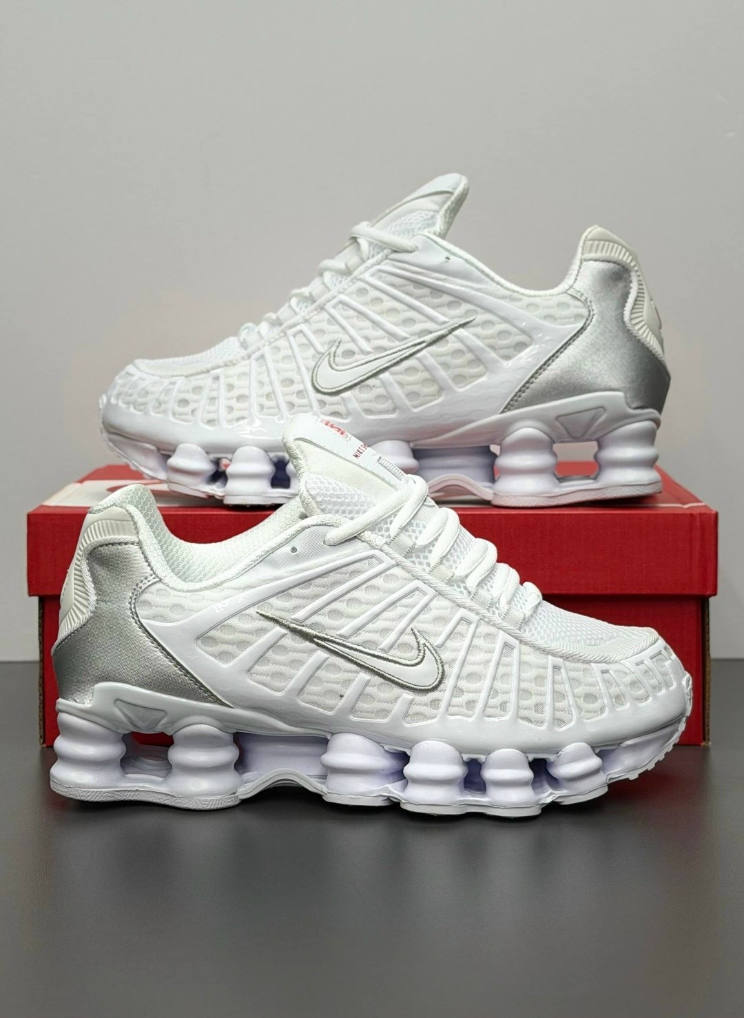 nike shox tl white metallic silver,nike shox tl "white metallic silver" кроссовки,кроссовки nike shox tl для бега белые мужские женские,кроссовки nike shox tl,nike shox tl white