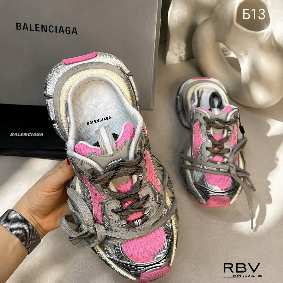 женские кроссовки balenciaga,серо-розовые женские кроссовки 3xl balenciaga,кроссовки женские balenciaga 3xl,женские кроссовки balenciaga 3xl серебристые с розовым,кроссовки balenciaga