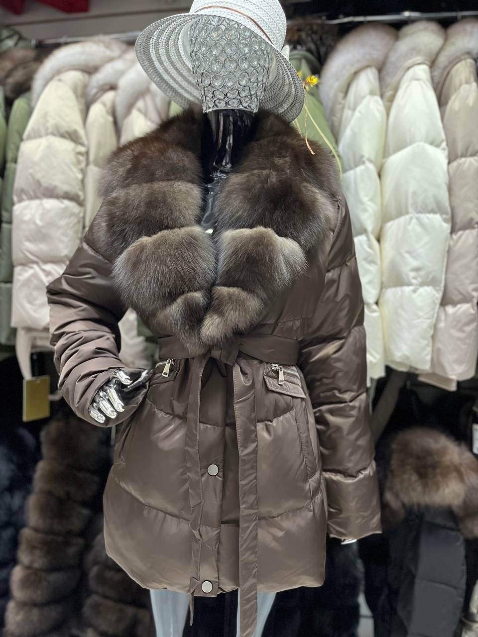 женские пуховики,пуховик с мехом,пуховик-мех песец,пуховик с натуральный мех,зимние куртки