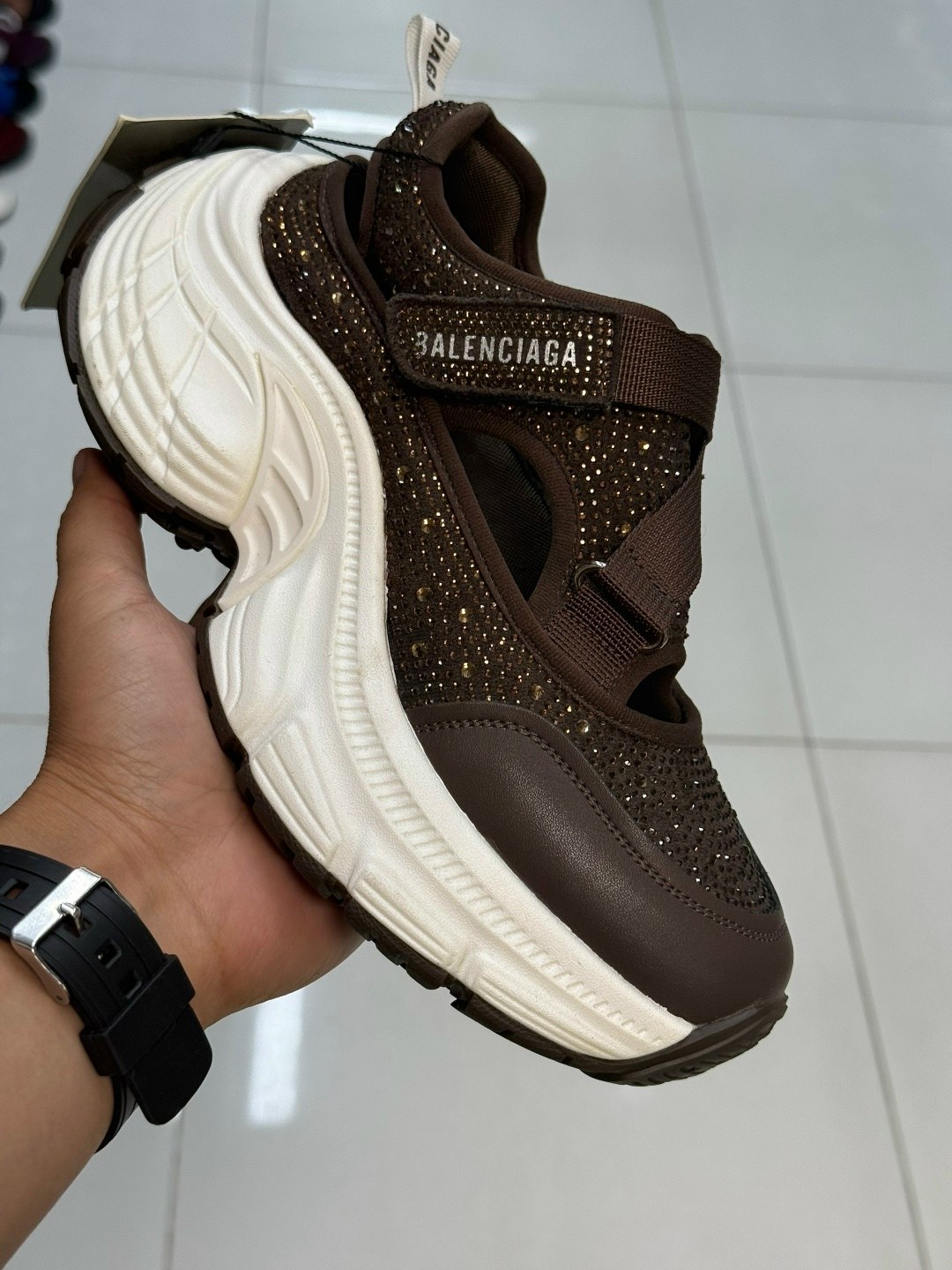 кроссовки женские balenciaga,кроссовки balenciaga,босоножки balenciaga,balenciaga кроссовки черные,босоножки баленсиага