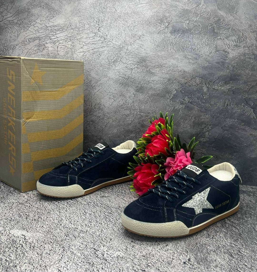,кроссовки golden goose,golden goose navy suede superstar sneakers,кроссовки со звездой на боку,golden goose super star