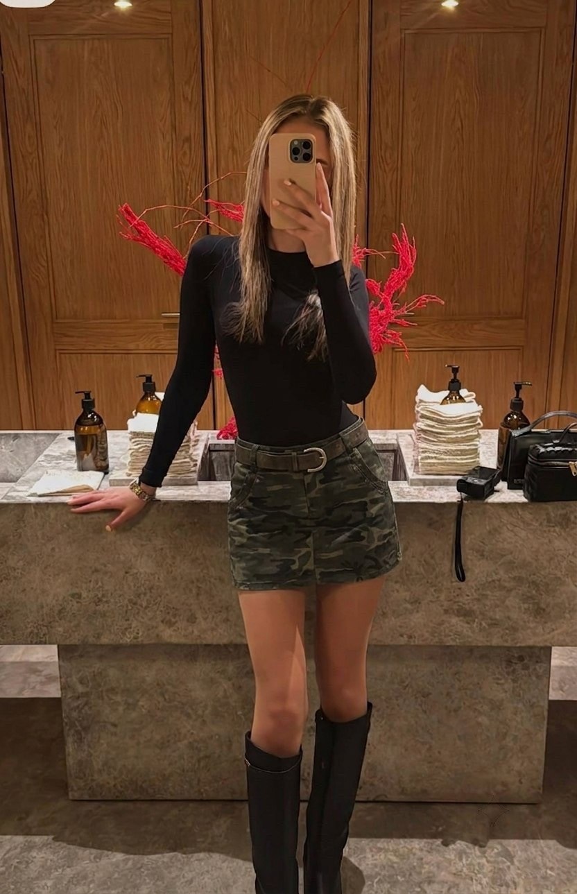 модные наряды,одежда модная,девушка,юбка мини,модные камуфляжные мини-юбки xiktop