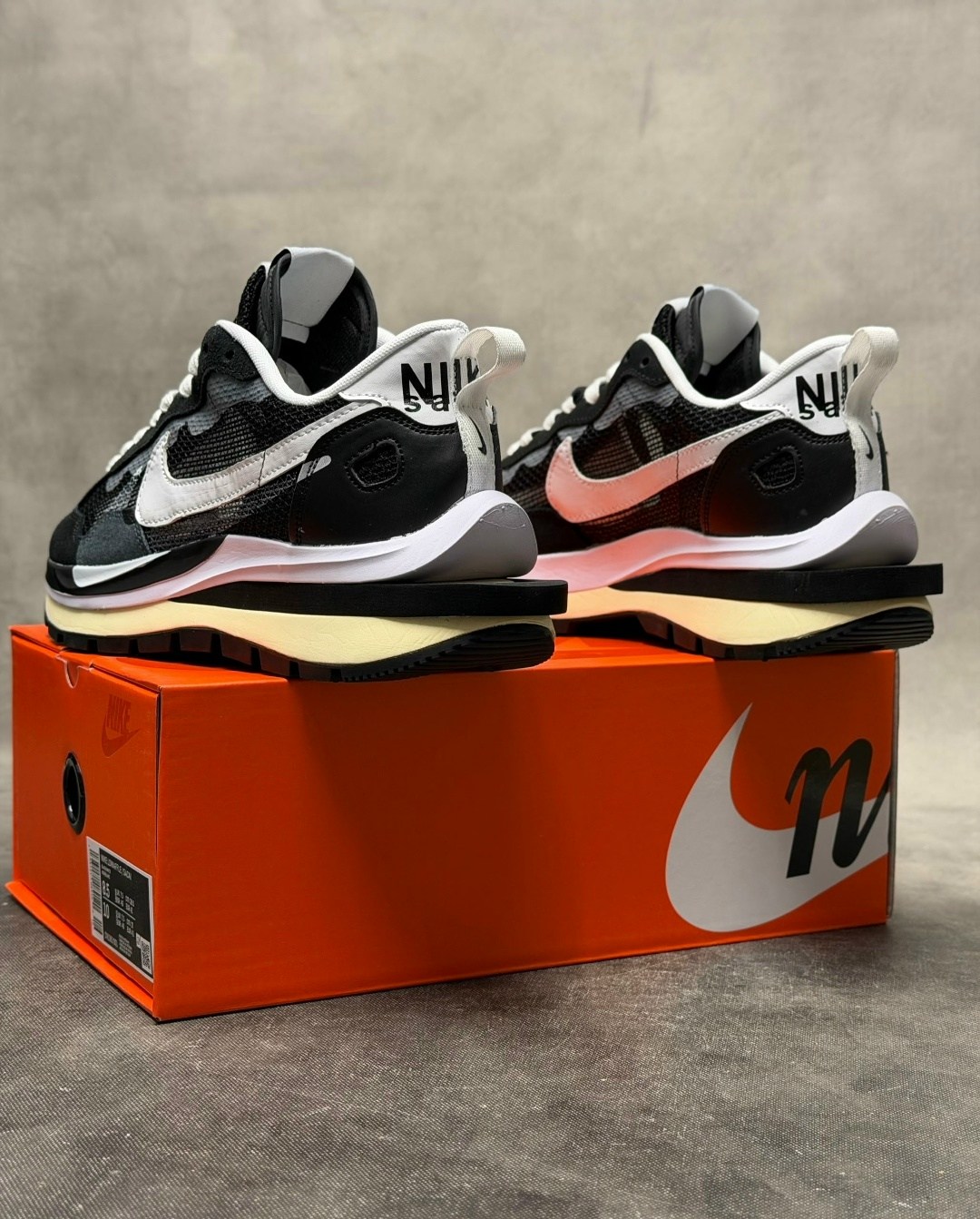 nike vaporwaffle sacai black white,кроссовки sacai x nike vaporwaffle,кроссовки sacai x nike vapor waffle,nike sacai,кроссовки nike x sacai vaporwaffle черные