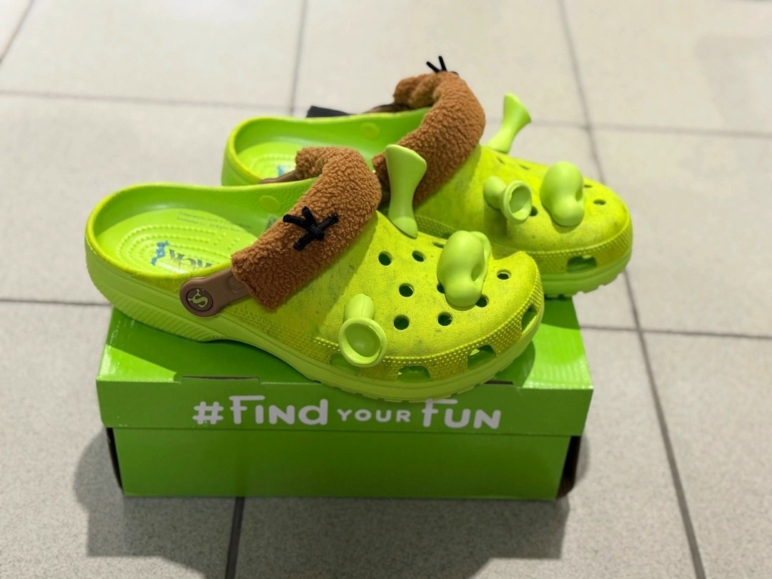 кроксы со шреком,сандалии x dreamworks classic clog 'shrek' crocs, зеленый,сабо shrek classic clog crocs цвет lime punch,crocs classic clog,сабо crocs classic x dreamworks shrek зеленый