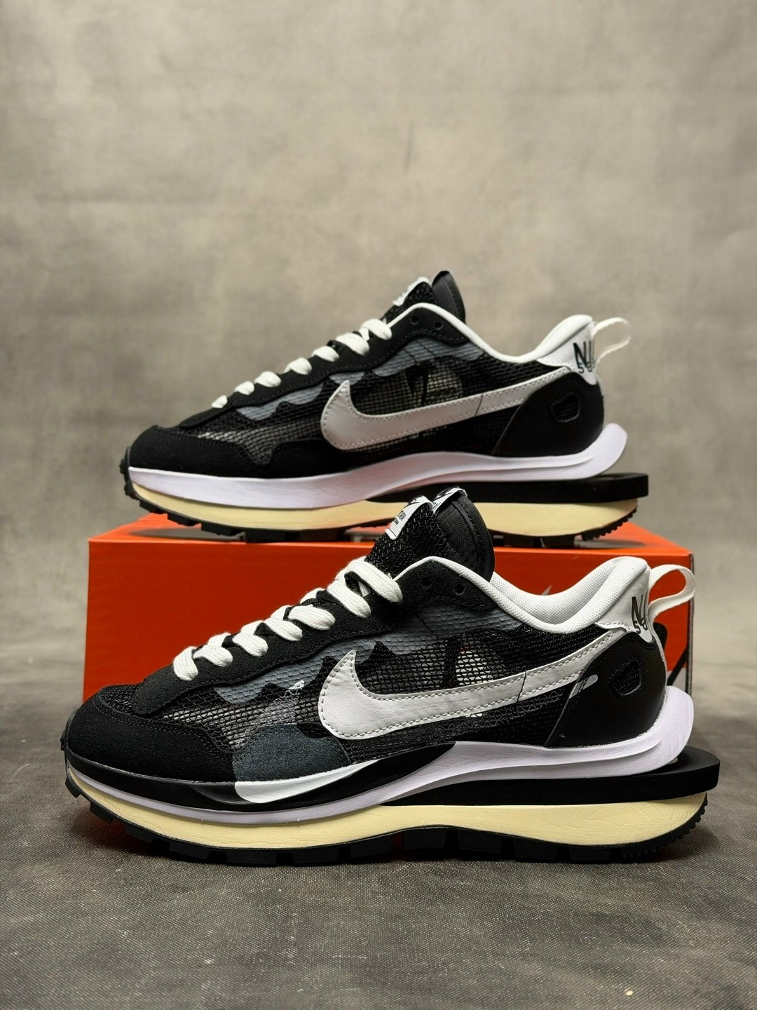 nike vaporwaffle sacai black white,кроссовки sacai x nike vaporwaffle,кроссовки sacai x nike vapor waffle,nike sacai,кроссовки nike x sacai vaporwaffle черные