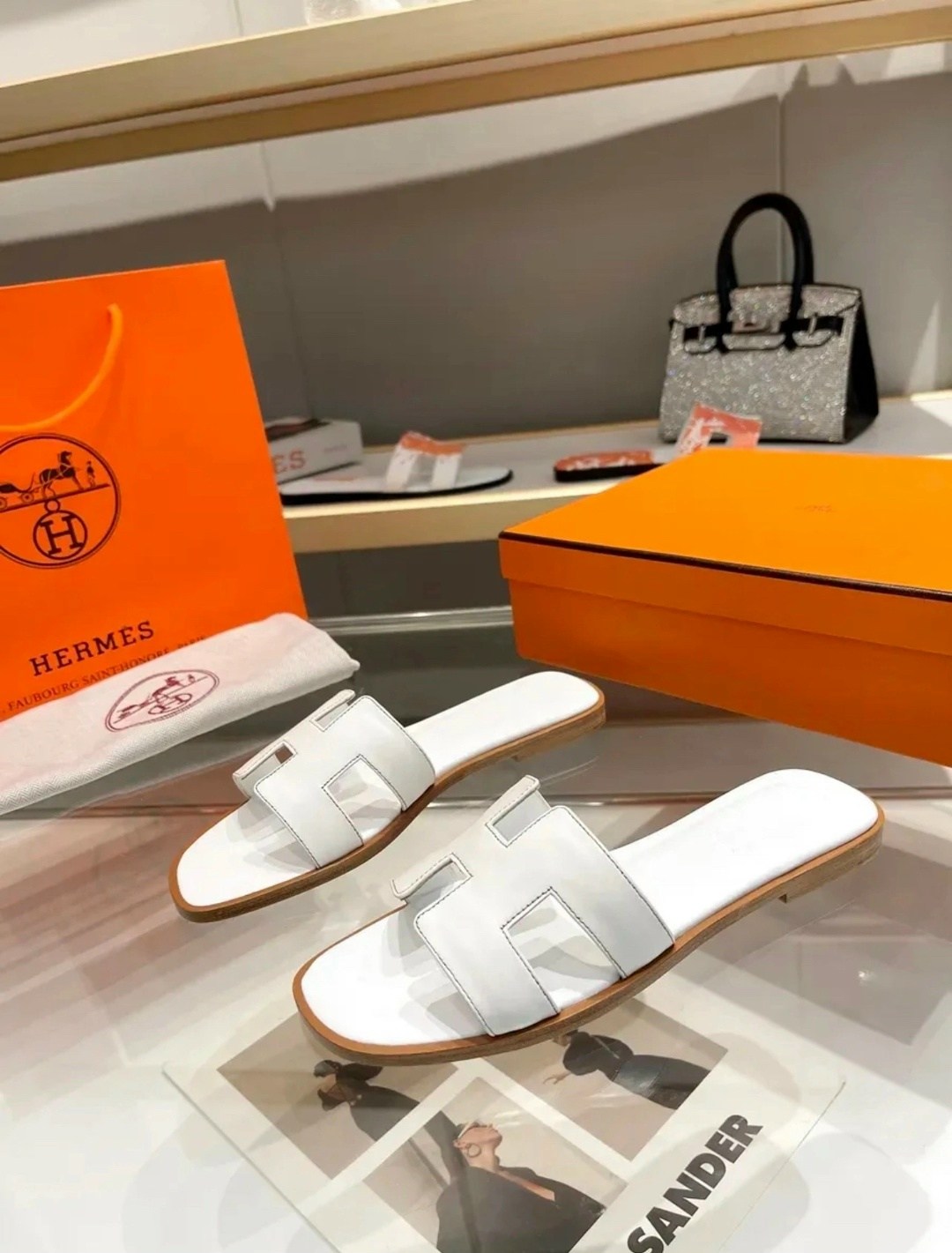 шлепки hermes,шлепанцы из натуральной кожи hermes,шлепанцы hermes,шлепки hermes женские,тапки эрмес