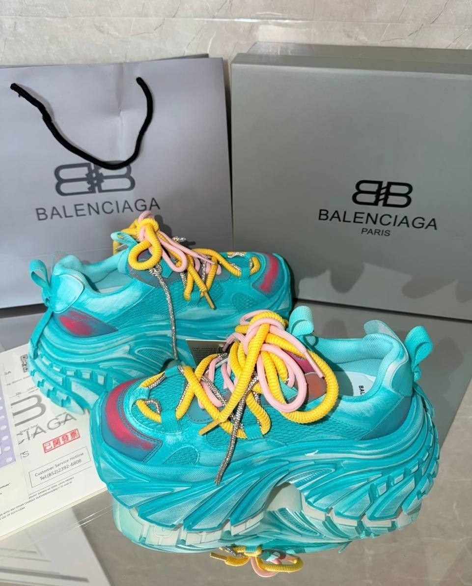 кроссовки женские balenciaga,кроссовки balenciaga,кроссовки balenciaga triple s,balenciaga triple s clear sole, женская balenciaga зеленая