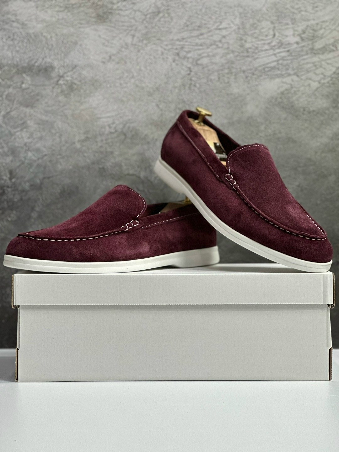 мужские лоферы замшевые,loro piana лоферы мужские,,loro piana бордовые лоферы,замшевые лоферы