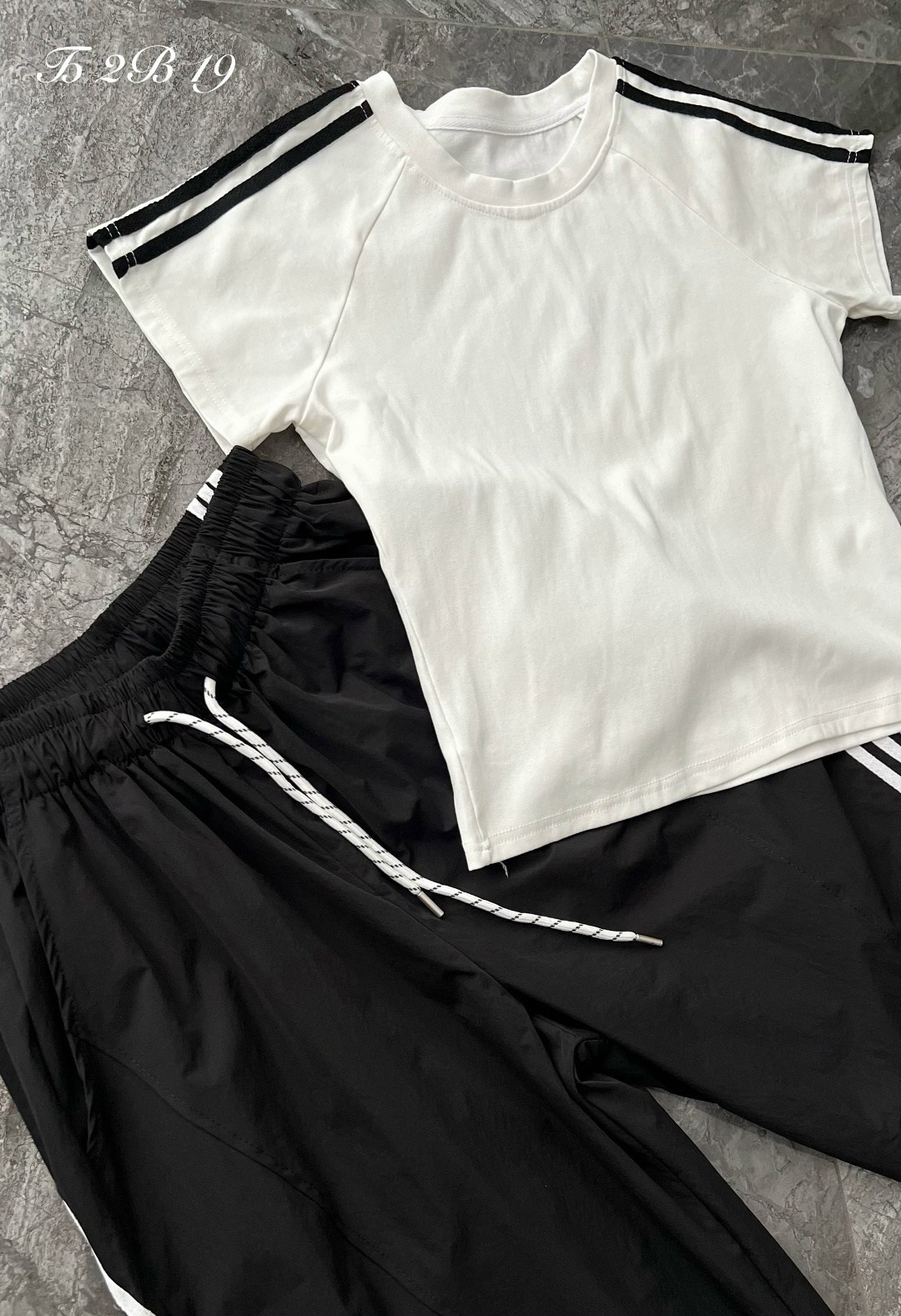 спортивные брюки женские adidas originals,спортивные костюмы,брюки адидас ориджинал женские белые,спортивные костюмы мужские,спортивный брюки