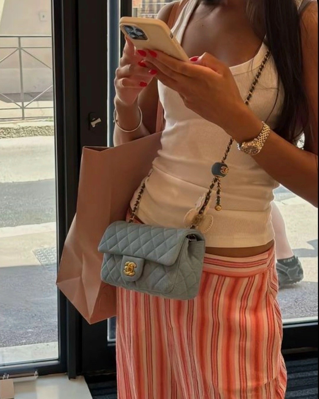 сумка шанель маленькая,розовая сумочка,сумочка chanel,розовая сумка шанель,chanel classic flap bag