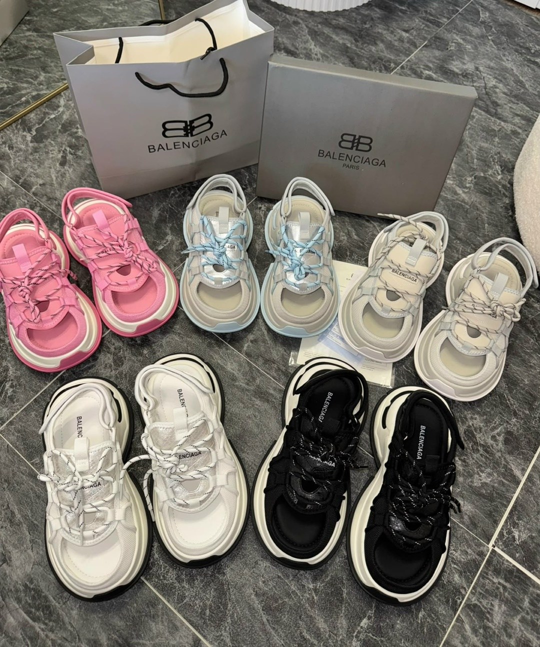 сандалии balenciaga,кроссовки женские balenciaga,босоножки баленсиага,босоножки balenciaga,сандалии босоножки