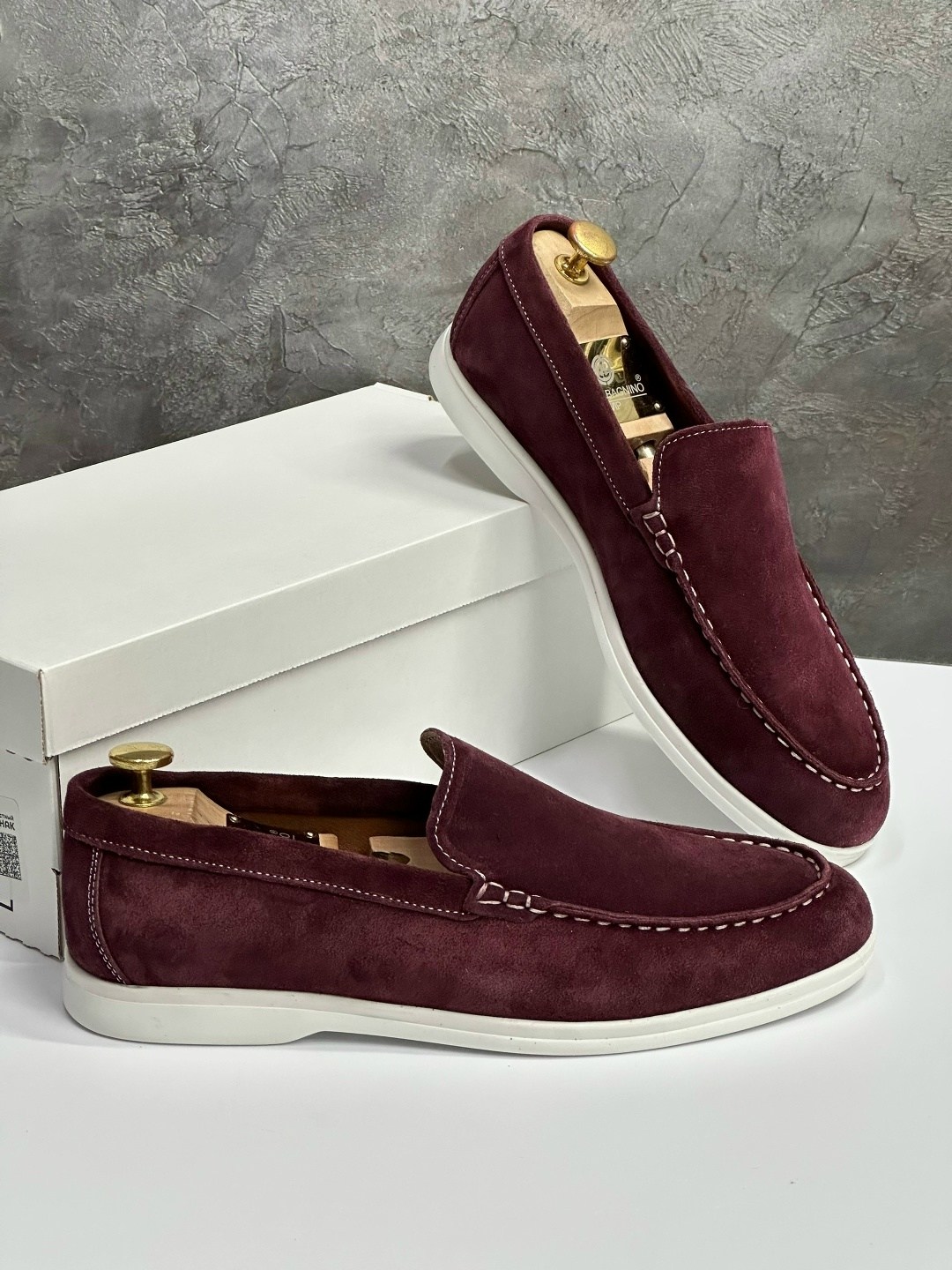 мужские лоферы замшевые,loro piana лоферы мужские,,loro piana бордовые лоферы,замшевые лоферы