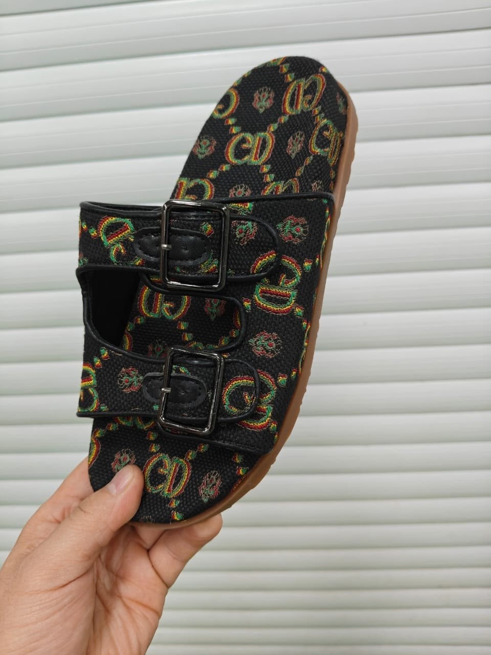 ,тапочки луи виттон,шлепанцы louis vuitton,шлепанцы женские,модные тапочки