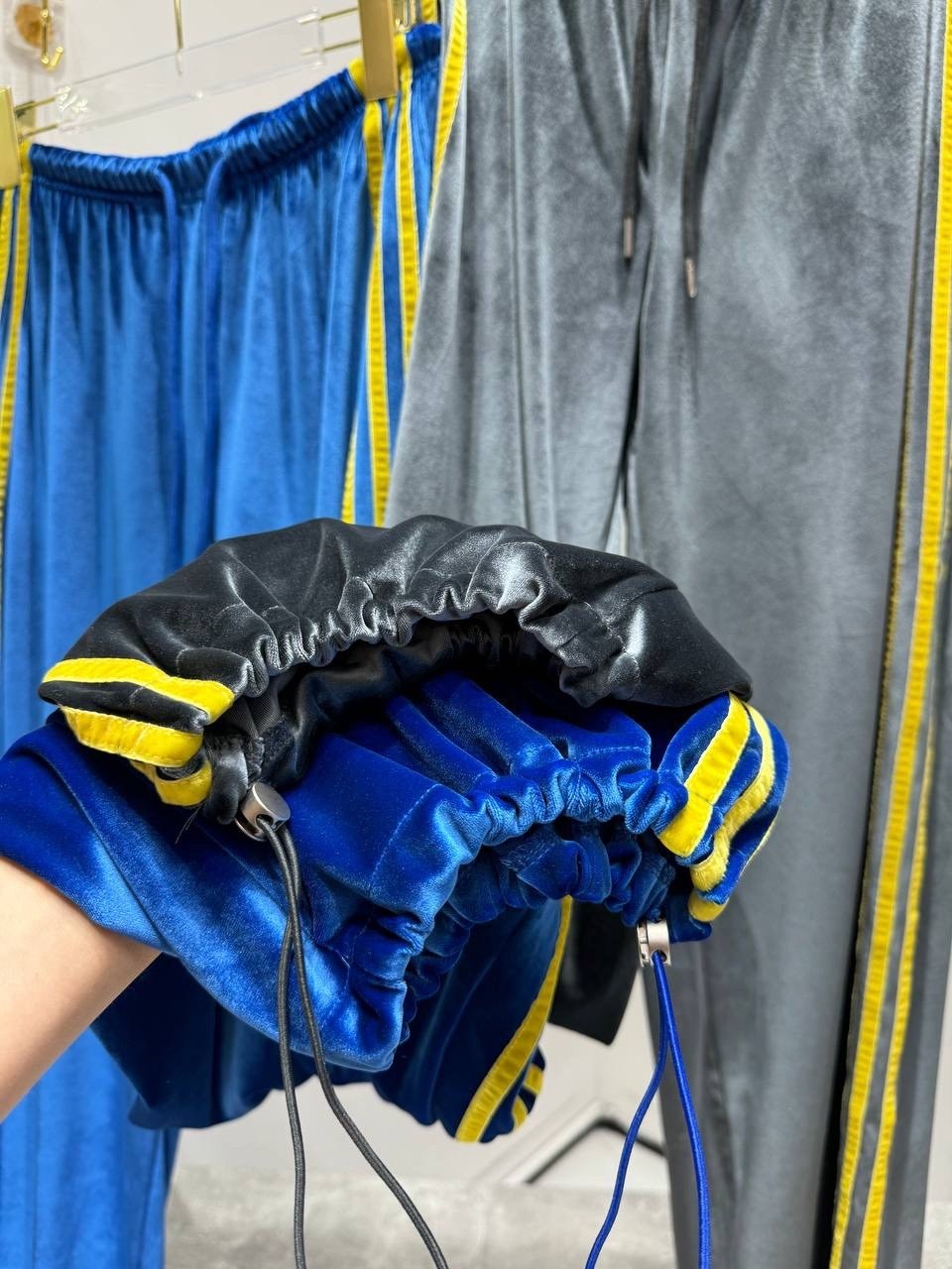 спортивный костюм женский,спортивные костюм,спортивные штаны,одежда для спорта,женские спортивные брюки