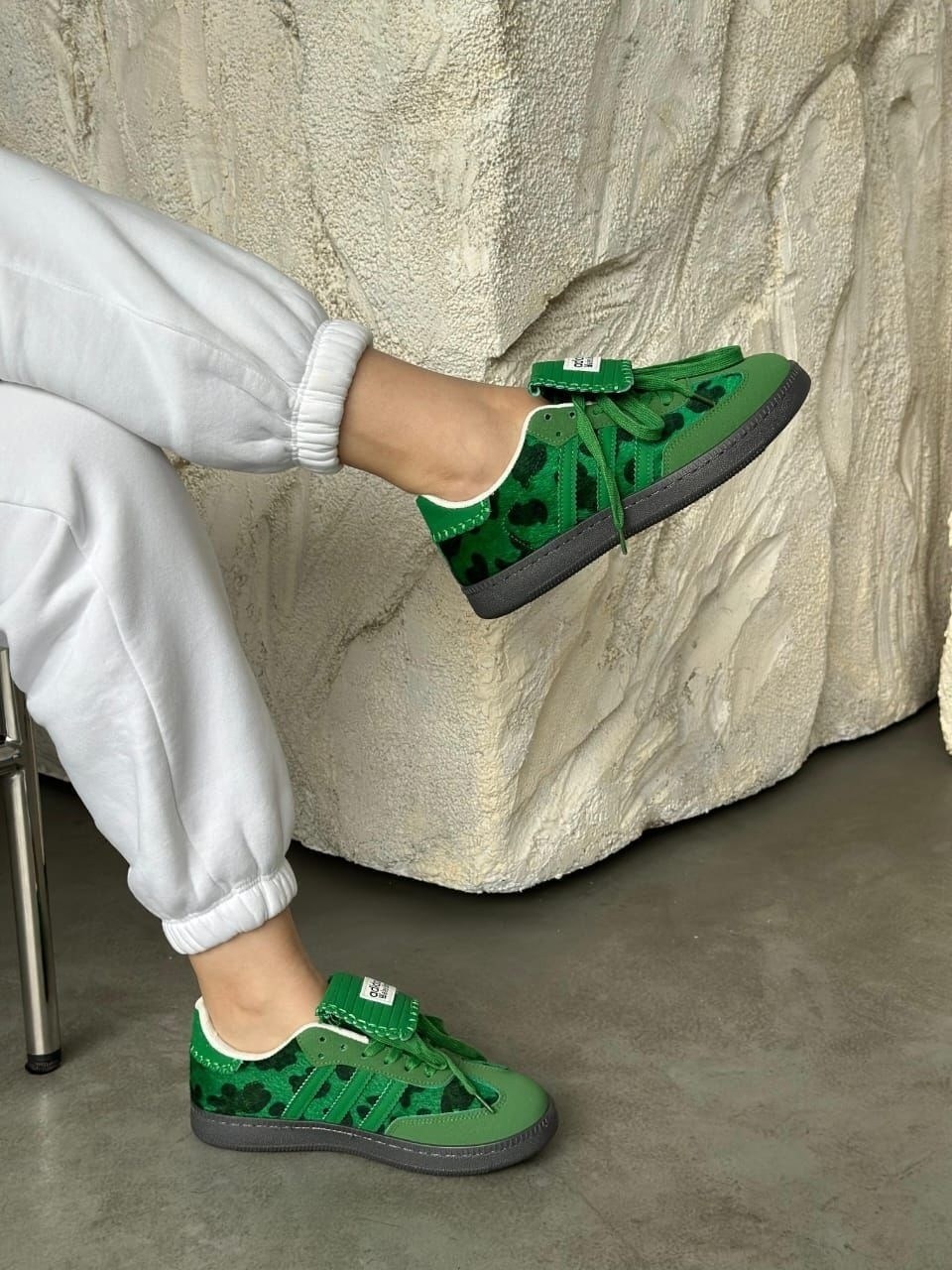 ,кроссовки женские adidas,кроссовки леопардовые,кеды жен,кроссовки женские