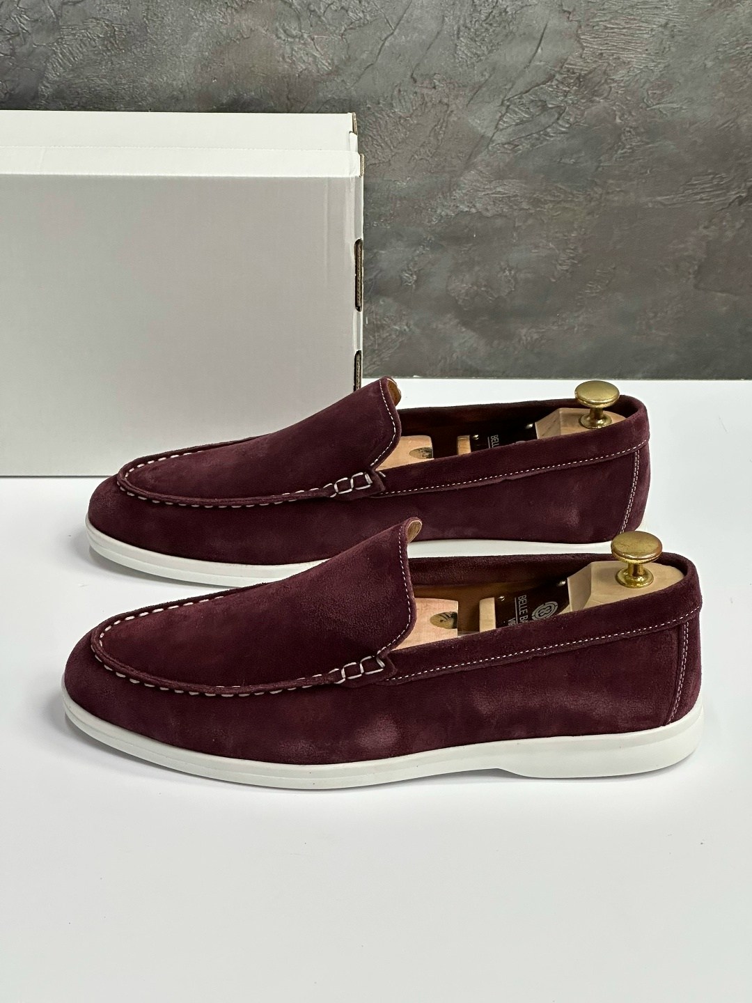 мужские лоферы замшевые,loro piana лоферы мужские,,loro piana бордовые лоферы,замшевые лоферы