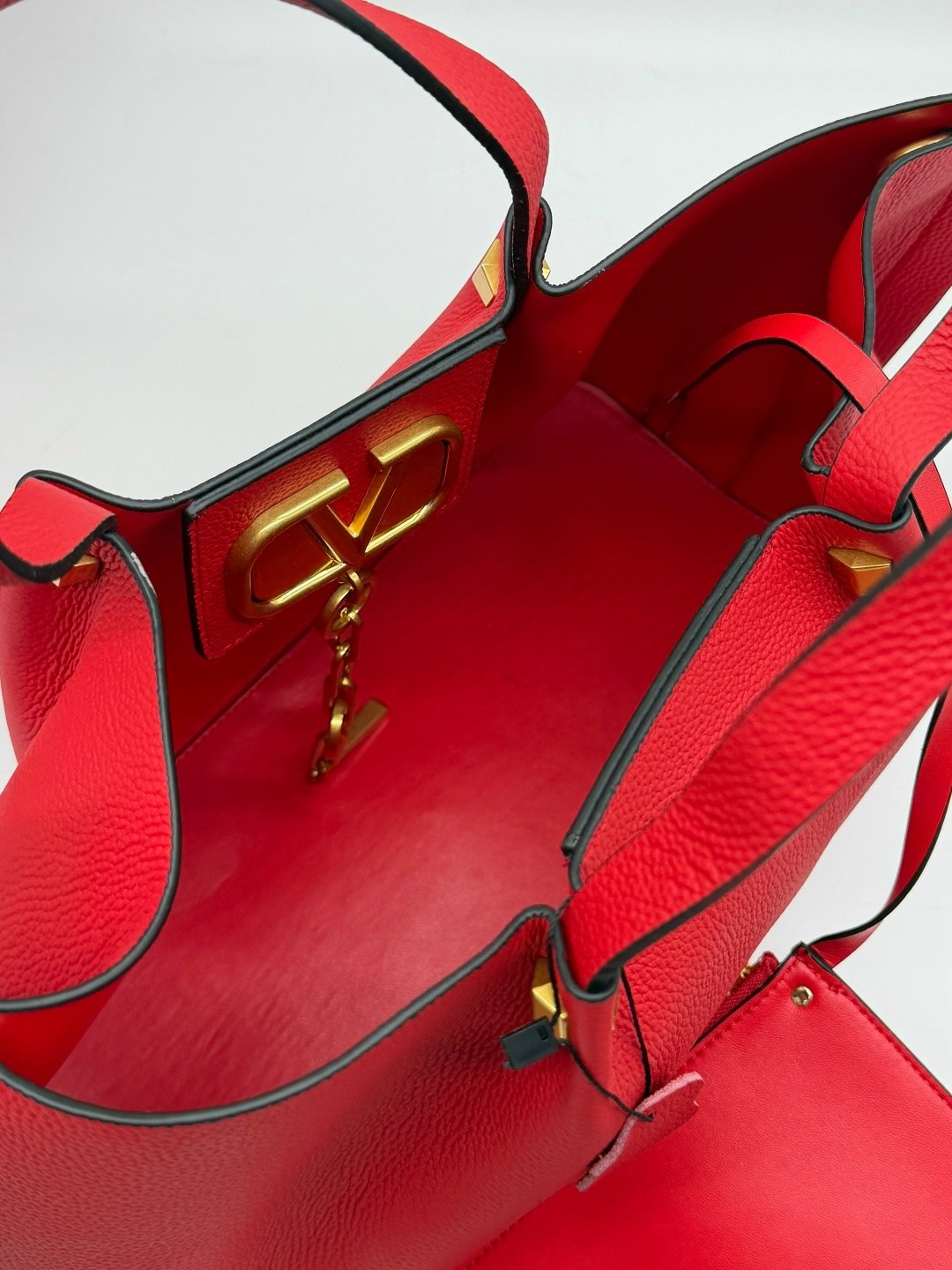 сумки valentino,женская сумка valentino,сумка,сумка валентино,сумка шоппер валентино