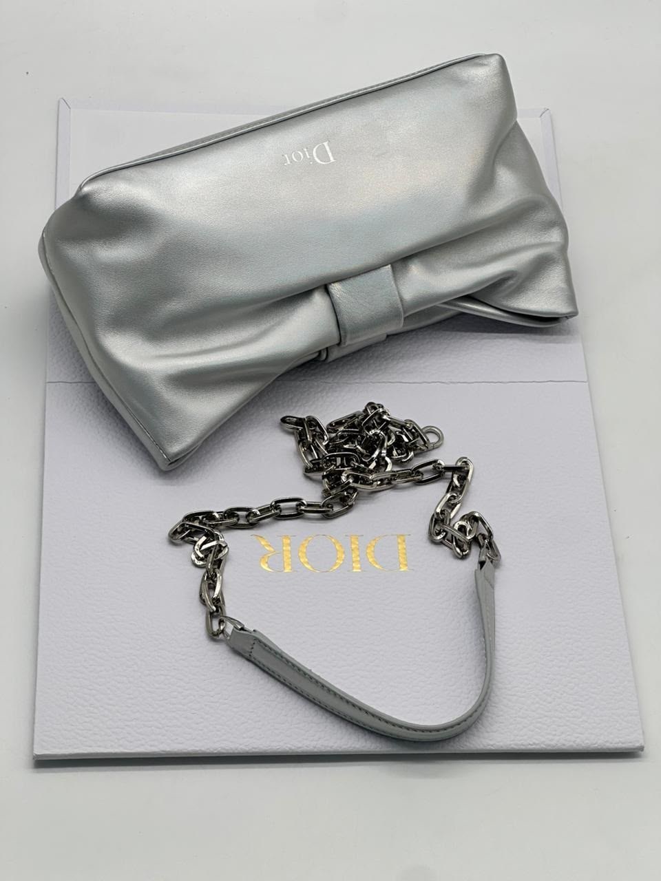 dior сумка,сумка кристиан диор белая,cумка christian dior,dior косметичка,сумка женская dior
