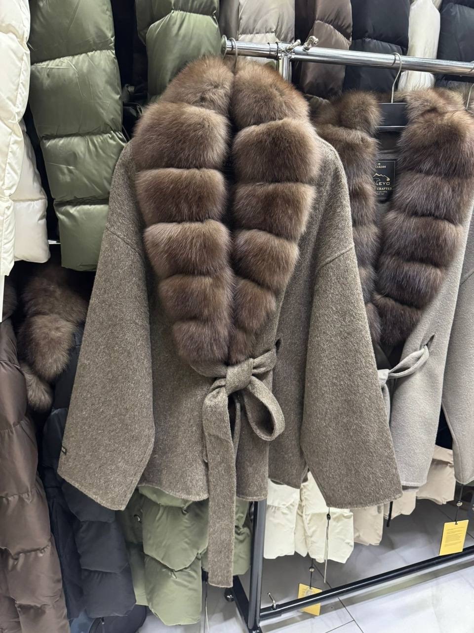 пальто с мехом,пальто шерстяное с мехом соболя stone,пальто кашемировое с мехом песца,пальто с мехом соболя,шерстяное пальто