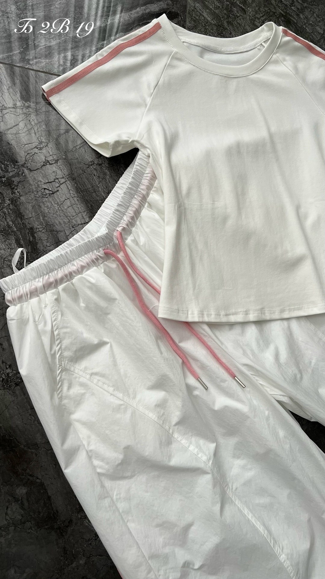 спортивные брюки женские adidas originals,спортивные костюмы,брюки адидас ориджинал женские белые,спортивные костюмы мужские,спортивный брюки