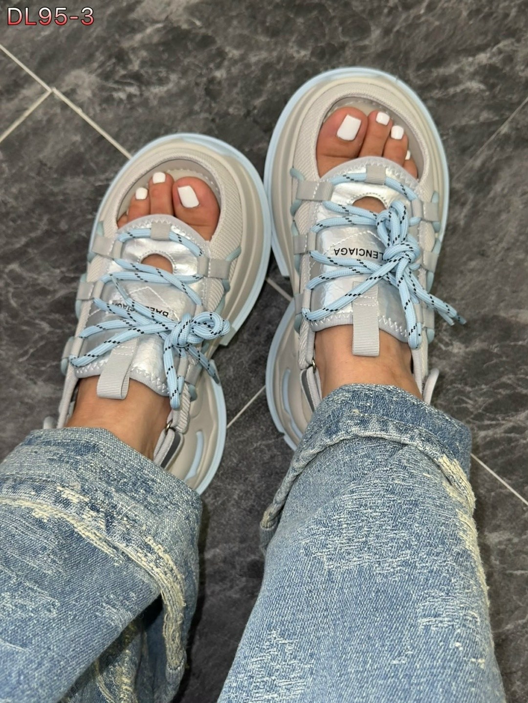 сандалии balenciaga,кроссовки женские balenciaga,босоножки баленсиага,босоножки balenciaga,сандалии босоножки