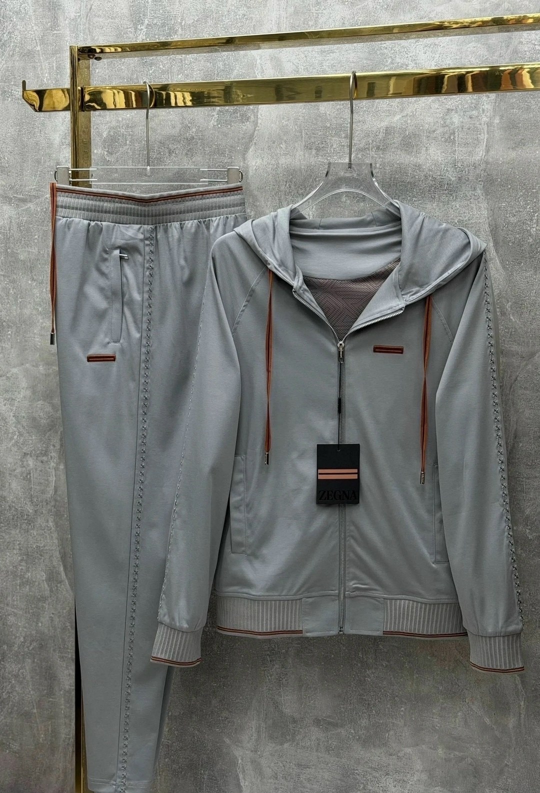 спортивный костюм loro piana,спортивный костюм brunello cucinelli,спортивный костюм kiton,костюм kiton,спортивный костюм
