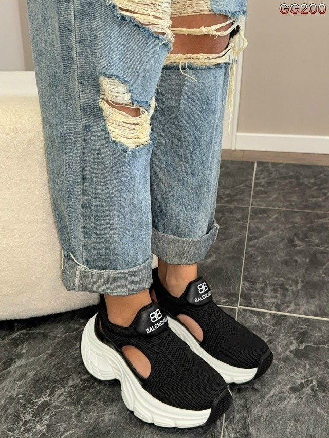 кроссовки женские balenciaga,кроссовки balenciaga,кроссовки баленсиага мужские оригинал,босоножки balenciaga,найк баленсиага кроссовки