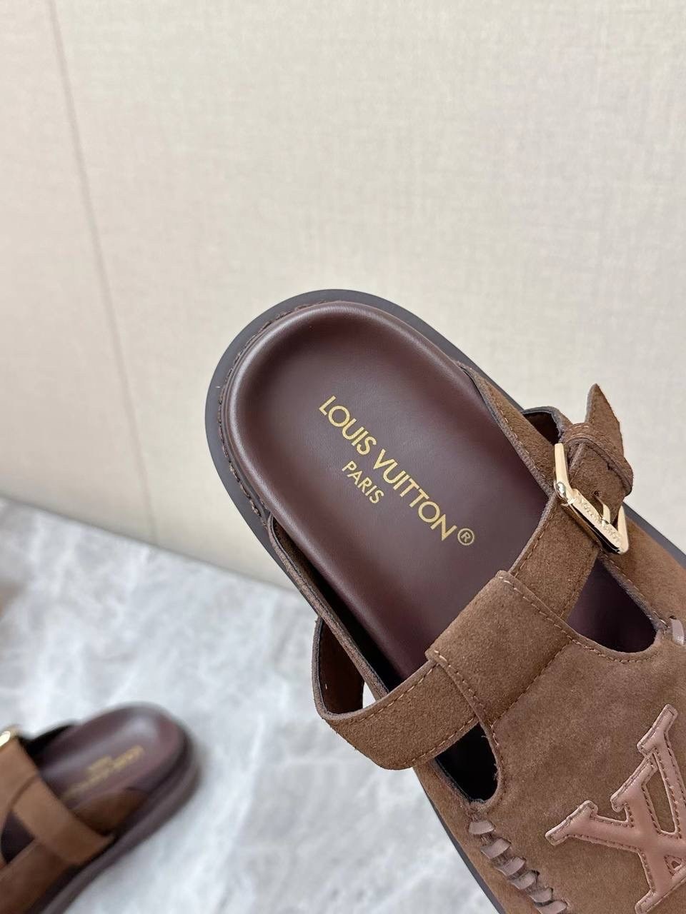 ,клоги louis vuitton,мюли louis vuitton,сабо louis vuitton,модная женская