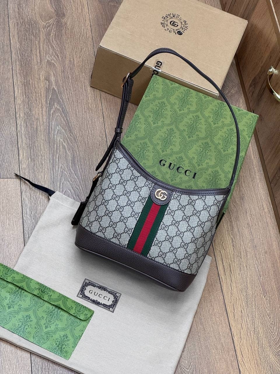 сумка gucci,женская сумка gucci,gucci сумка на плечо,сумка через плечо gucci,сумка-мешок gucci