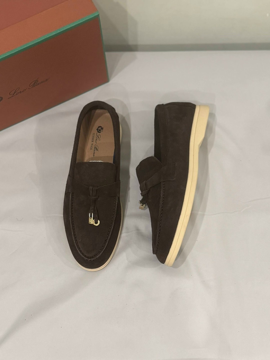 лоферы loro piana,loro piana лоферы женские,,замшевые лоферы summer charm walk loro piana,лоферы замшевые