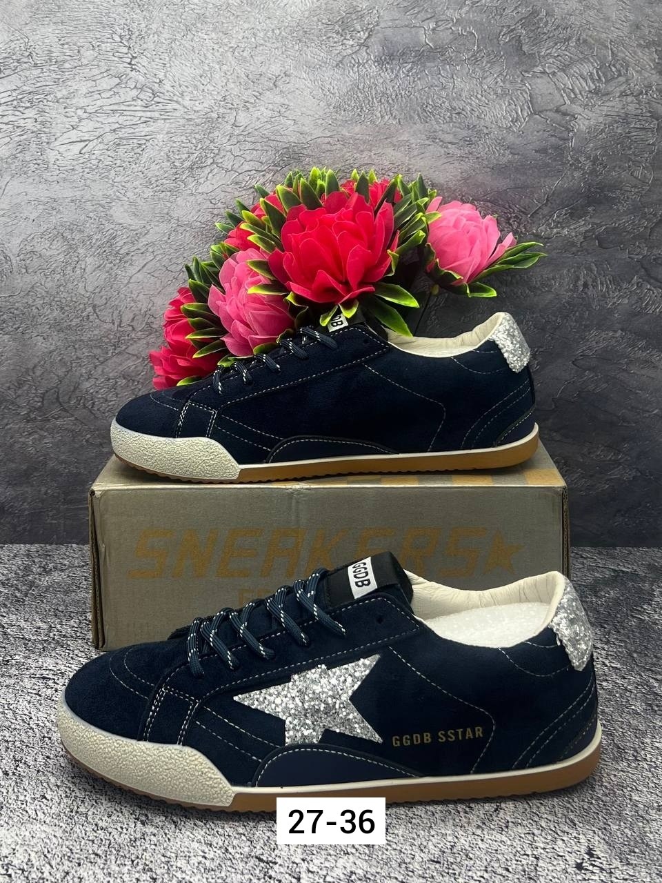 ,кроссовки golden goose,golden goose navy suede superstar sneakers,кроссовки со звездой на боку,golden goose super star