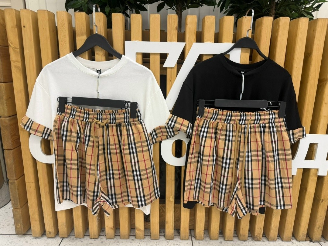 шорты burberry,плавательные шорты burberry,летние костюмы,шорты мужские,повседневный костюм