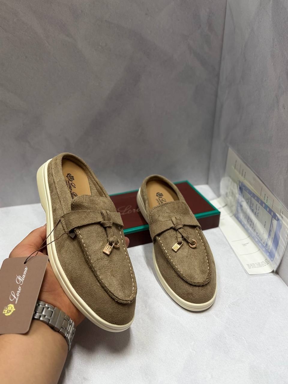 ,лоферы из натуральной замши loro piana premium shoes,лоферы loro piana,лоферы натуральная замша лорики loro piana,лоферы женские loro piana