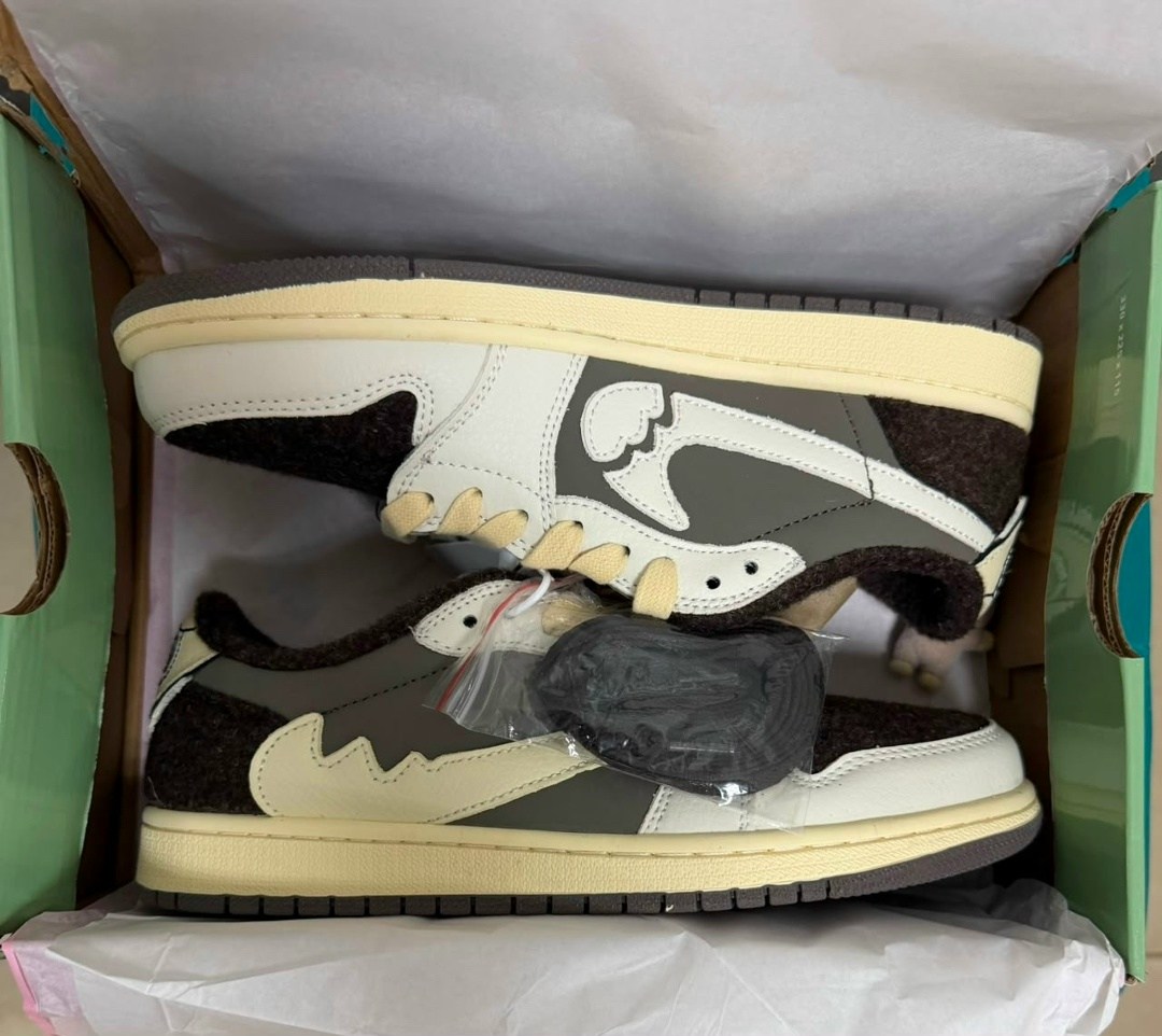 nike air jordan 1 low travis scott,air jordan 1 low travis scott,кроссовки,кроссовки nike air jordan 1 low x travis scott,travis scott x nike air jordan 1 low