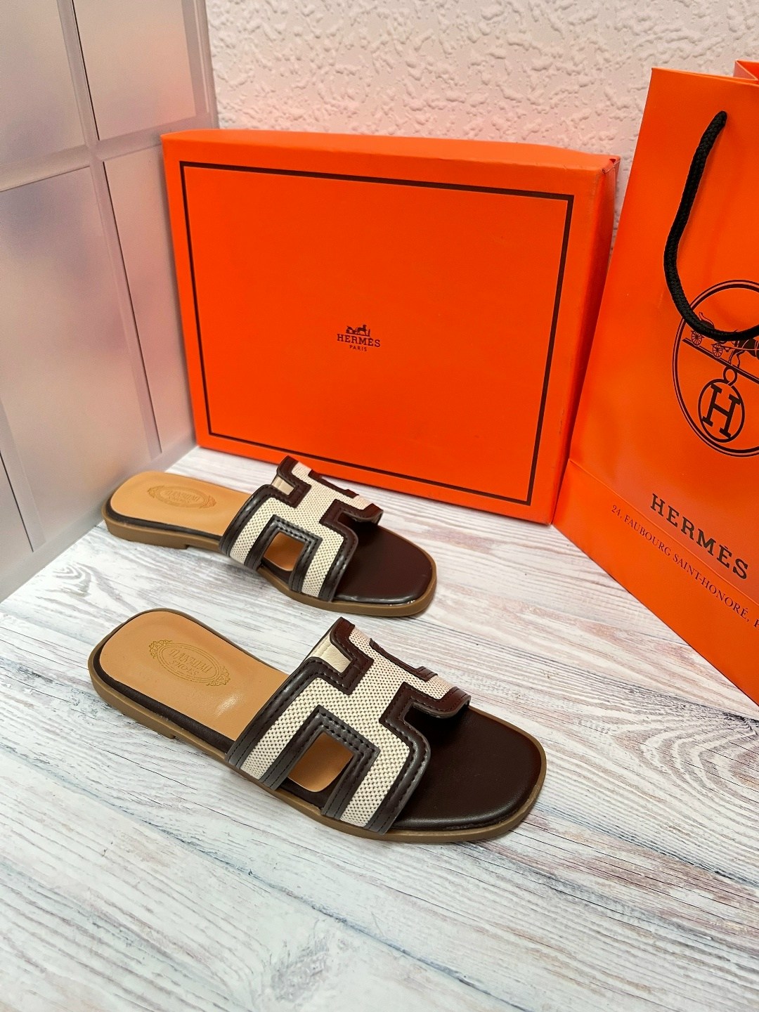 шлепки эрмес,hermes шлепки женские,шлепки hermes,hermes шлепанцы,шлепки гермес