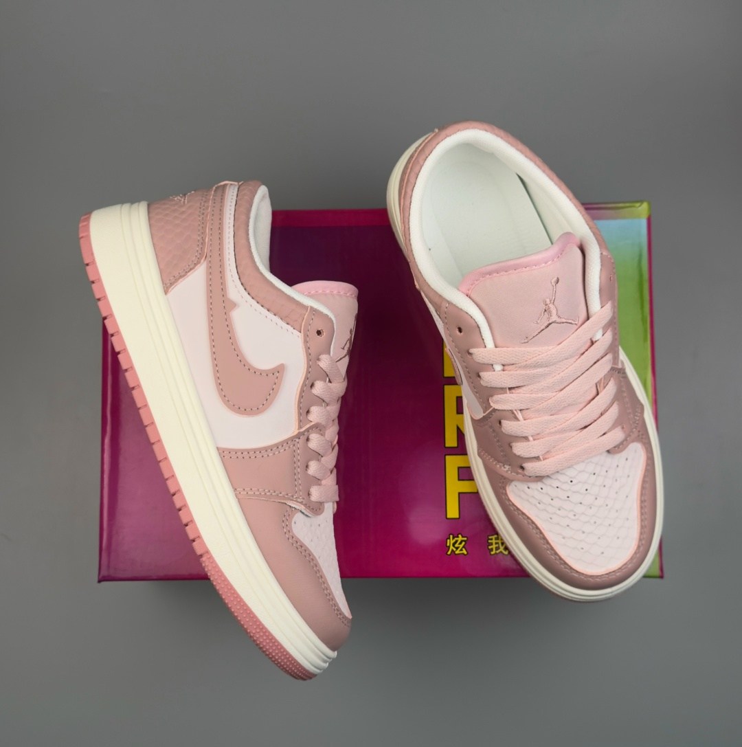 кроссовки,кроссовки женскиe,nike air jordan 1 low,кроссовки розовые,женские кроссовки nike