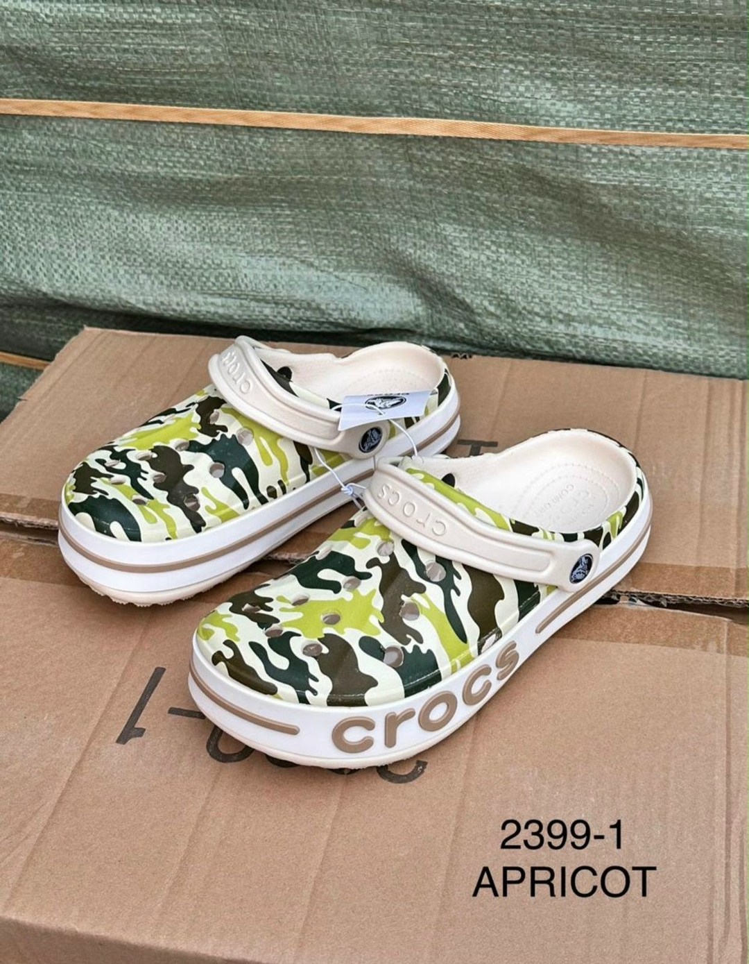 ,сабо crocs,тапочки крокс мужские,crocs женские,crocs сабо bayaband seasonal printed clog