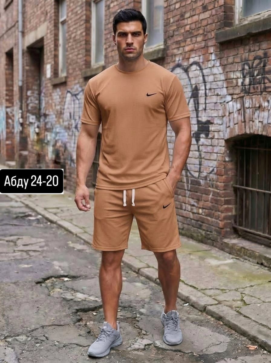 костюм спортивный мужской шорты,костюм спортивный мужской,спортивные костюм с шортами,мужская мода,костюм с шортам