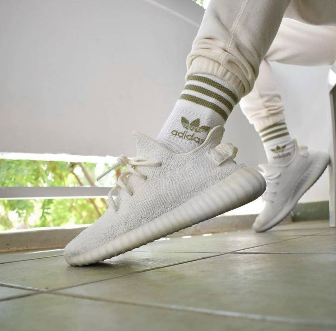 adidas yeezy boost 350 v 2,кроссовки adidas yeezy boost 350,,adidas yeezy boost 350 triple white,adidas yeezy boost 350