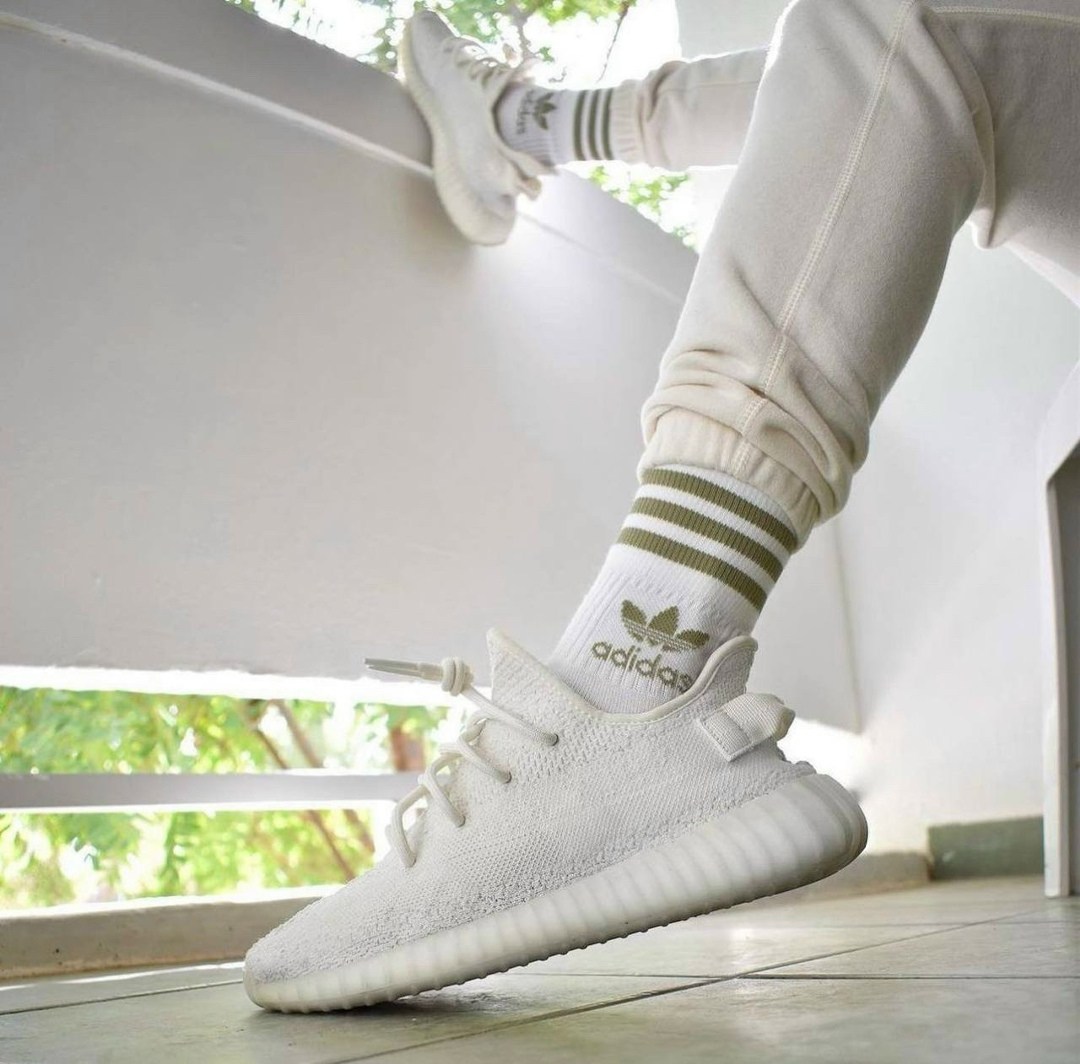 adidas yeezy boost 350 v 2,кроссовки adidas yeezy boost 350,,adidas yeezy boost 350 triple white,adidas yeezy boost 350
