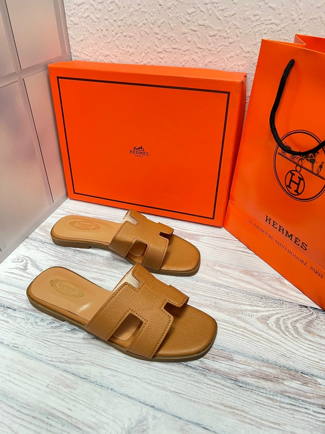 шлепки эрмес,hermes шлепки женские,шлепки hermes,hermes шлепанцы,шлепки гермес