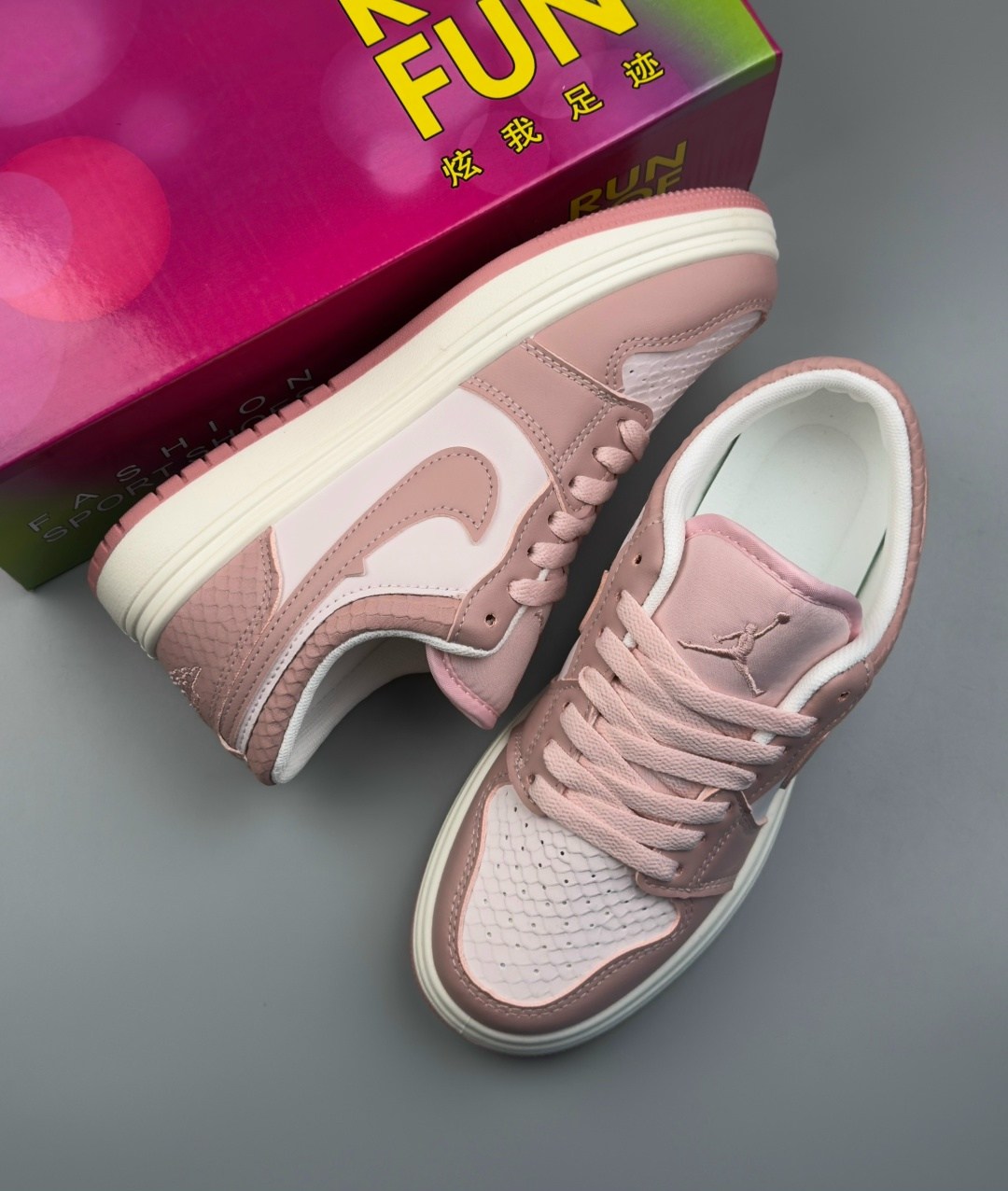 кроссовки,кроссовки женскиe,nike air jordan 1 low,кроссовки розовые,женские кроссовки nike