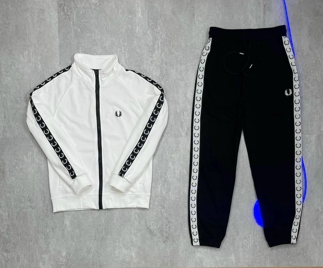 олимпийка fred perry с лампасами,fred perry олимпийка,фред перри олимпийка,олимпийка fred perry taped track jacket,олимпийка мужская fred perry j6231 черная