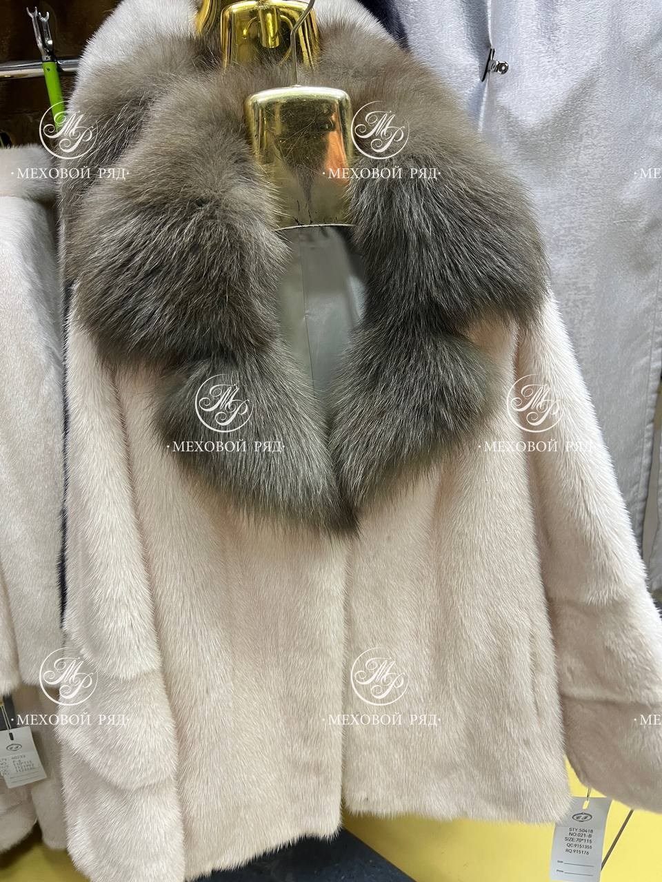 шубка из меха европейской норки с капюшоном из меха песца,шуба из меха европейской норки с капюшоном из меха песца под куницу,шуба из меха,скандинавская норка,шубка из меха европейской норки с капюшон