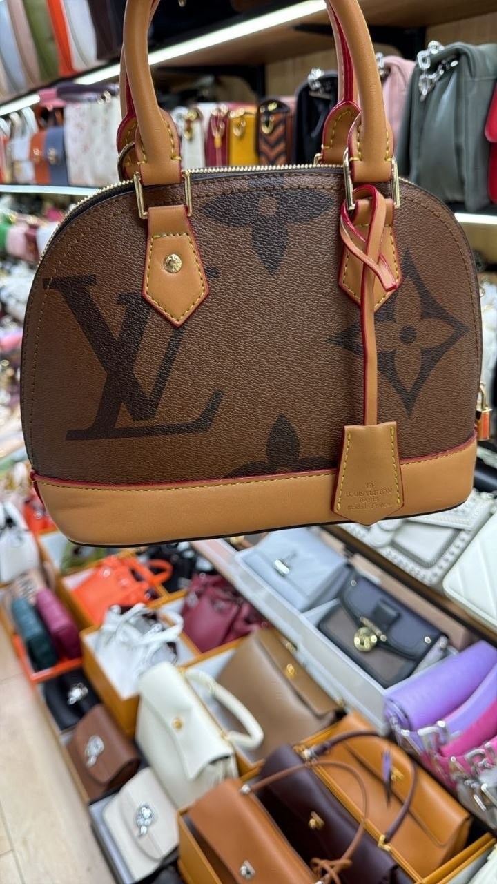сумка louis vuitton,женская сумка louis vuitton alma,louis vuitton alma bb,сумка луи виттон альма,сумка alma bb от louis vuitton