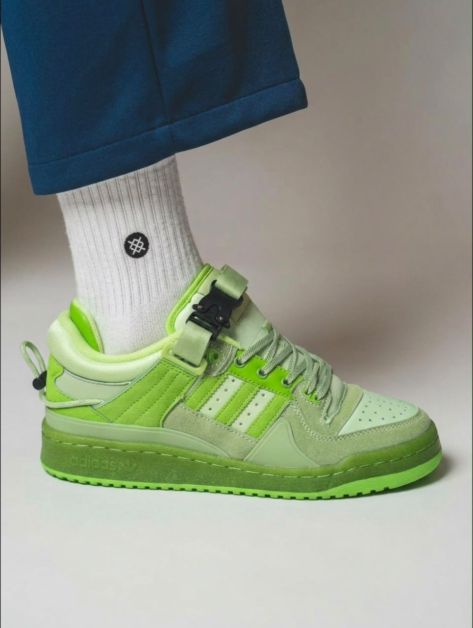 кроссовки adidas forum low bad bunny,кроссовки детские adidas dr. seuss x forum low grinch зеленый,кроссовки адидас бэд банни,adidas forum low зеленые bad bunny,кроссовки adidas forum low the grinch (