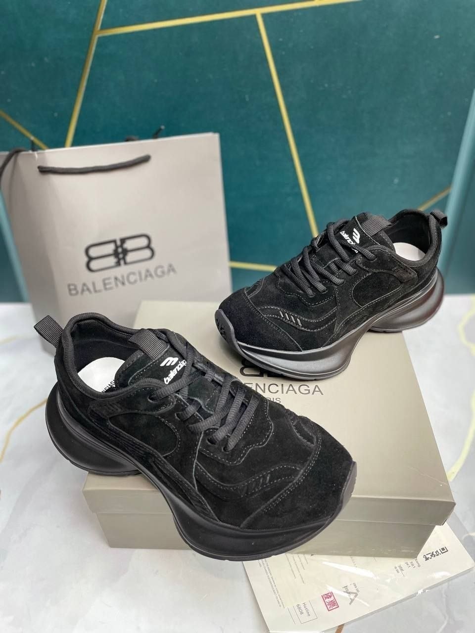 женские кроссовки balenciaga,кроссовки balenciaga,balenciaga ,balenciaga кроссовки черные,кроссовки баленсиага женские черные