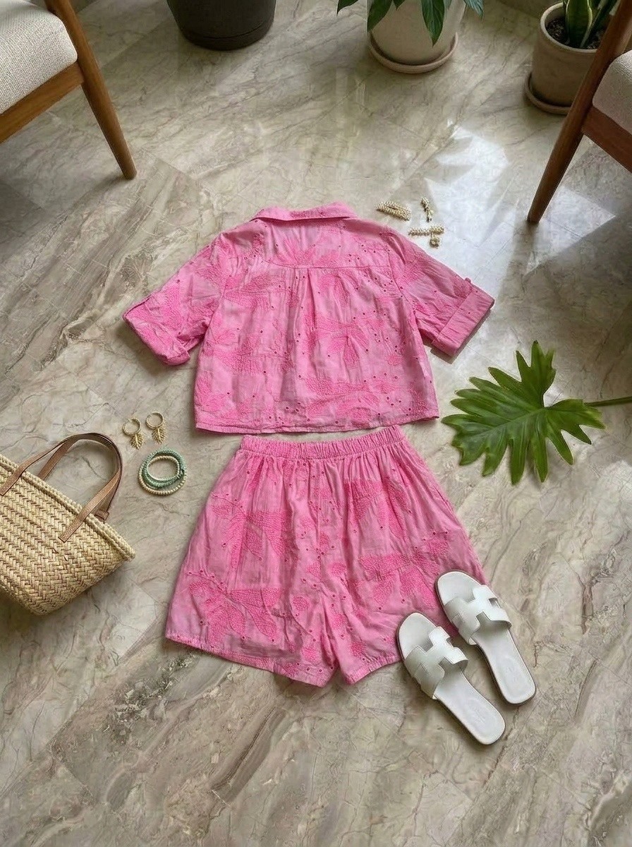 розовые шорты,костюм с шортам,женский костюм шорты,женские шорты,повседневные шорты