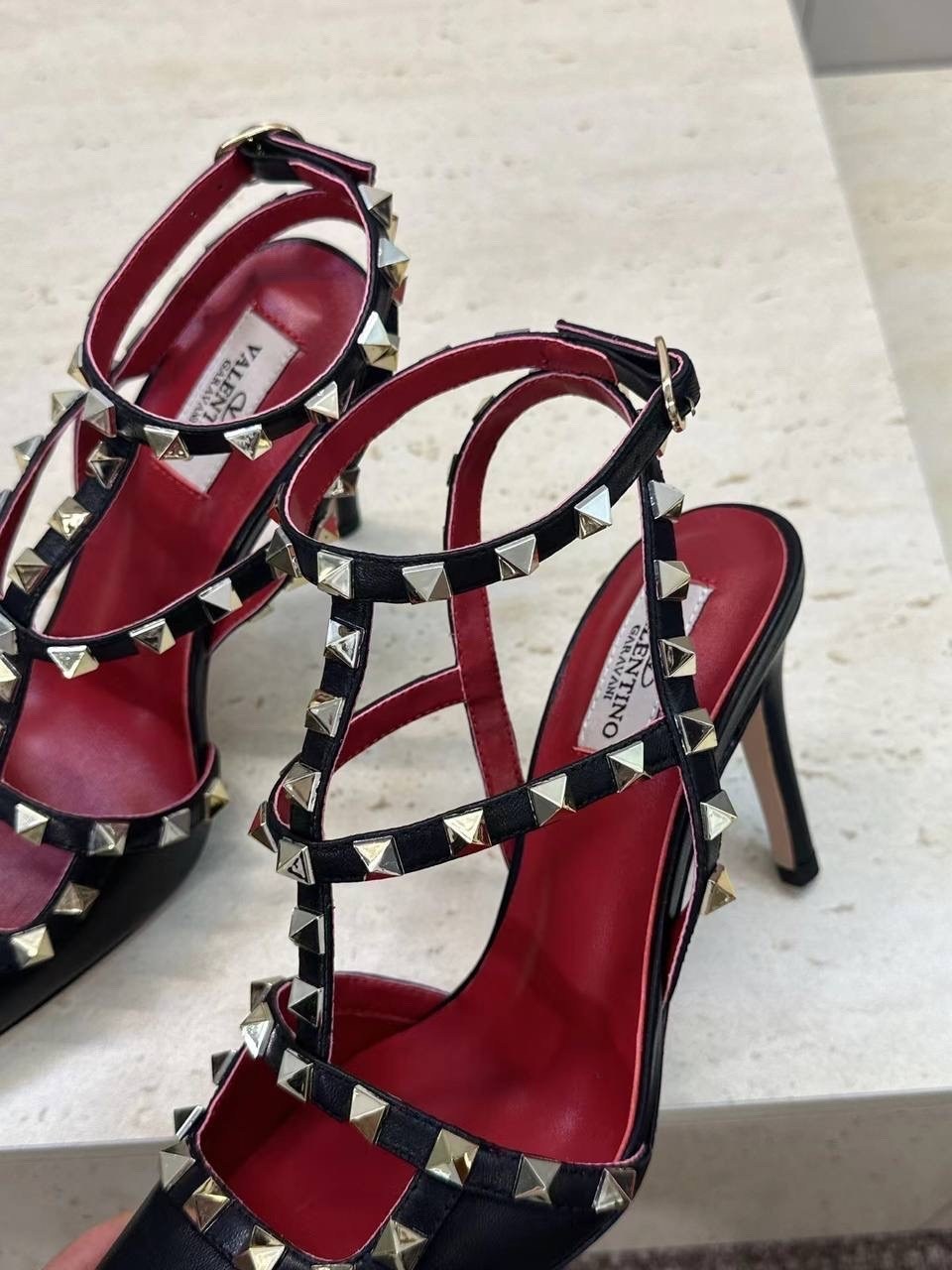 ,туфли валентино,туфли valentino,valentino garavani туфли,женская